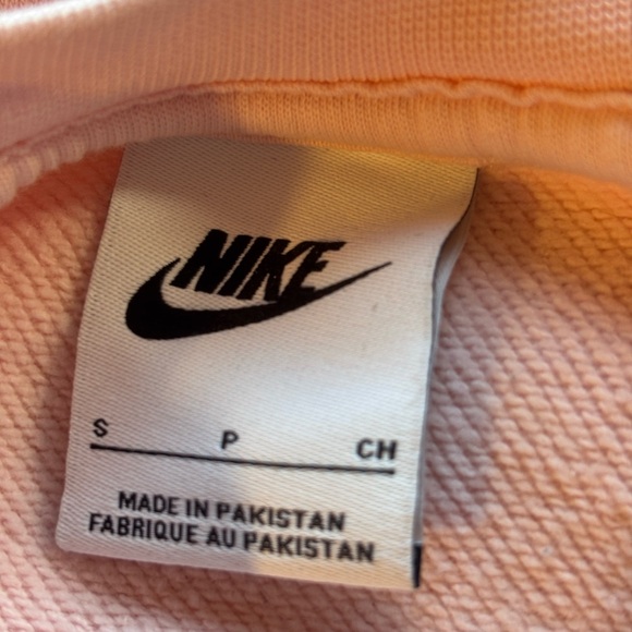 Nike Light Pink Apparel - Picture 3 of 9